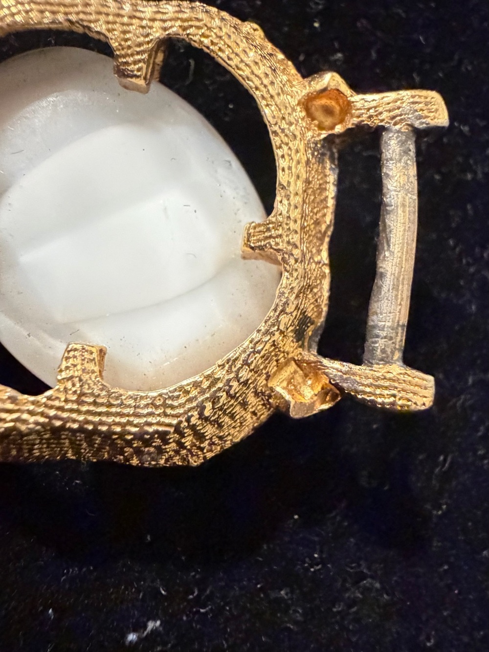 Vintage Gold Tone Milky White Cabochon Statement Bracelet Ornate Chunky 8” - Picture 14 of 16